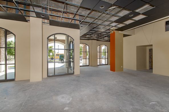 Staybridge Suites: 4001 Nicholson Dr, Baton Rouge, LA 70808